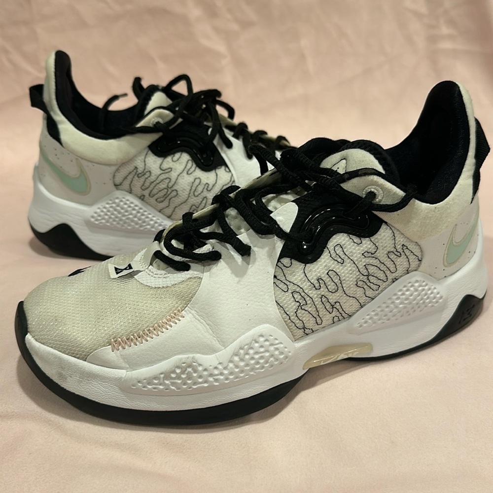 Nike PG 5 Basketball shoes platinum tint.